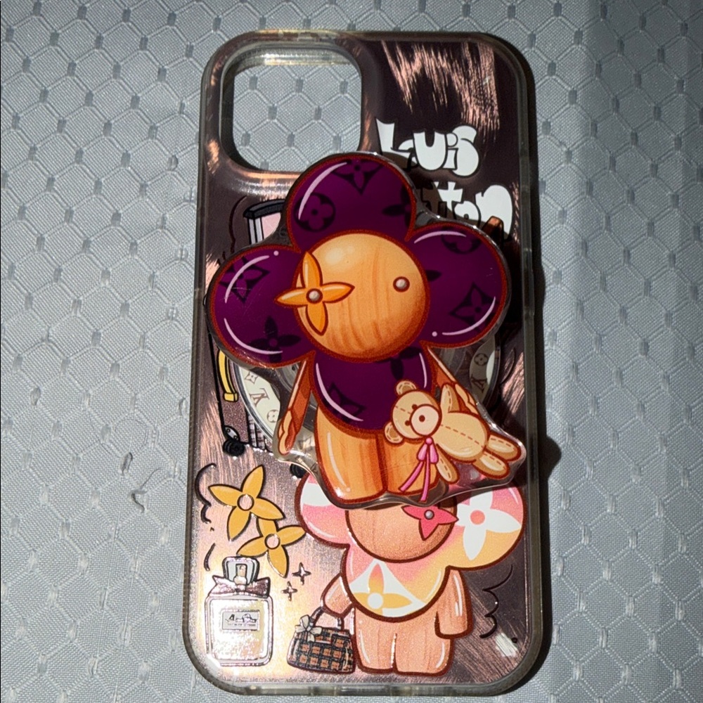 iPhone 15 pro magnetic holder case has some little scratches. Please pay attent